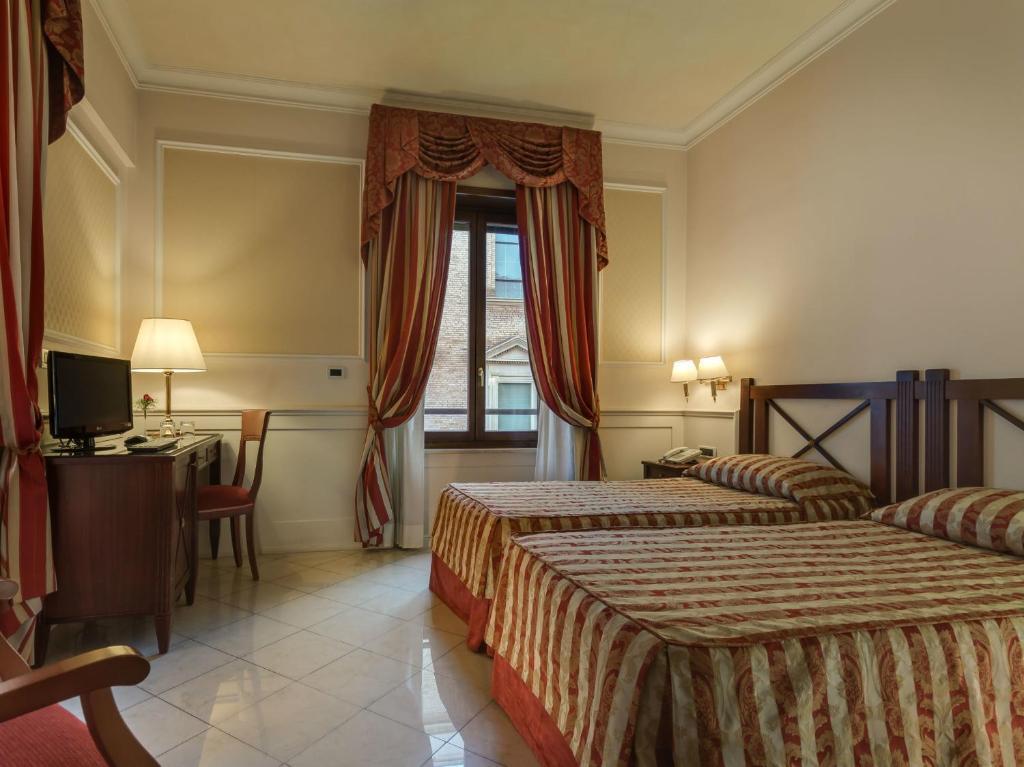 Palazzo Cardinal Cesi Hotel Rome Luaran gambar